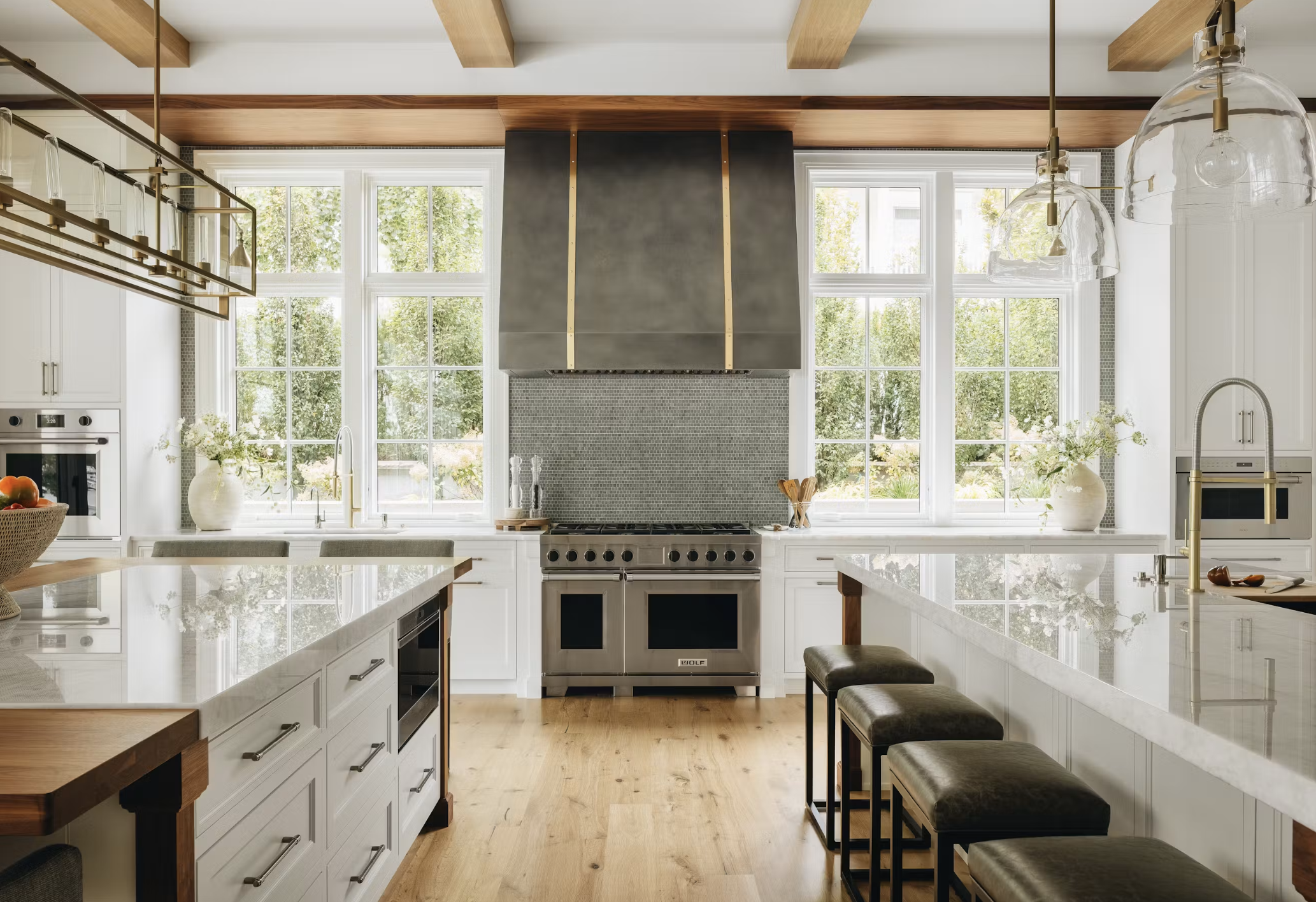 Lakeside Retreat project image 22